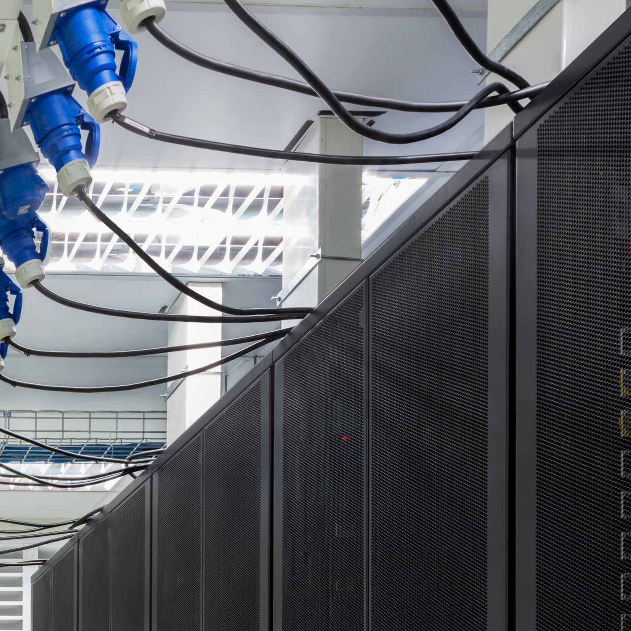 Data center power cables